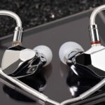 【イヤホン】フルメタル感がたまらない！「SG-03s」がより高品位な音質を実現！