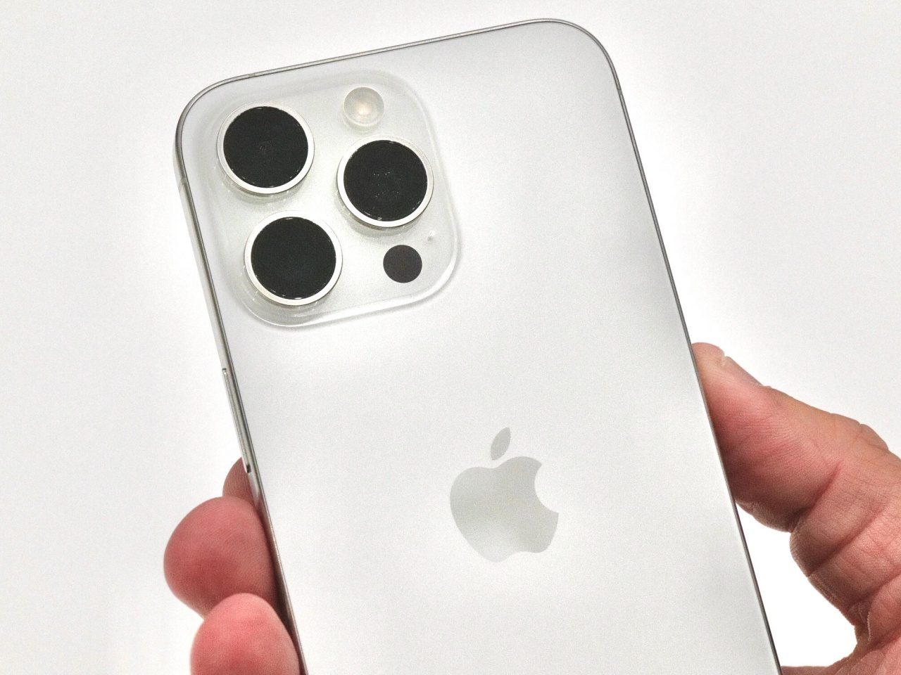未来のiPhoneを予感させる「iPhone 15 Pro」これからのiPhoneはどうなる？