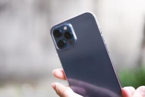 チタンのおかげで軽くなったけど、素材はいいから2万円ぐらいに安くしてほしいやで