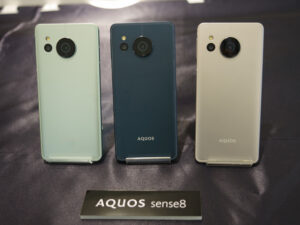 「AQUOS sense8」はどこが進化したのか？先代モデルとの比較で分かる変更点！