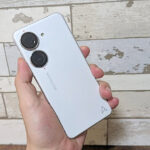 このサイズが好き。ASUSの「Zenfone 10」がコンパクトで高性能だから推せる