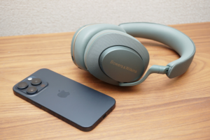 B＆Wのヘッドホン「Px7 S2e」とiPhone 15 ProのUSBデジタル再生が最高すぎる！