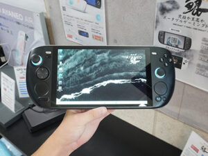 「AYANEO KUN」予約受付中！最新のデュアルタッチパッド搭載ゲーミングPCをチェック！