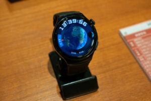 通話やSNSが単体で可能なのが良い！eSIM内蔵のスマートウォッチ「HUAWEI WATCH4」を発表！