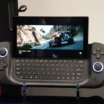 2000年代のモバイル端末を彷彿とさせる『AYANEO SLIDE』が登場！スタイリッシュなデザインが素敵！