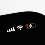 当初はアチアチ問題で話題になった『iPhone 15』のバッテリーが期待を超える性能を持つ可能性が浮上