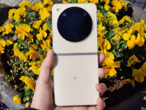 折りたたみスマホ『Libero Flip』の価格やデザインに注目！お手頃価格ながら機能も充実