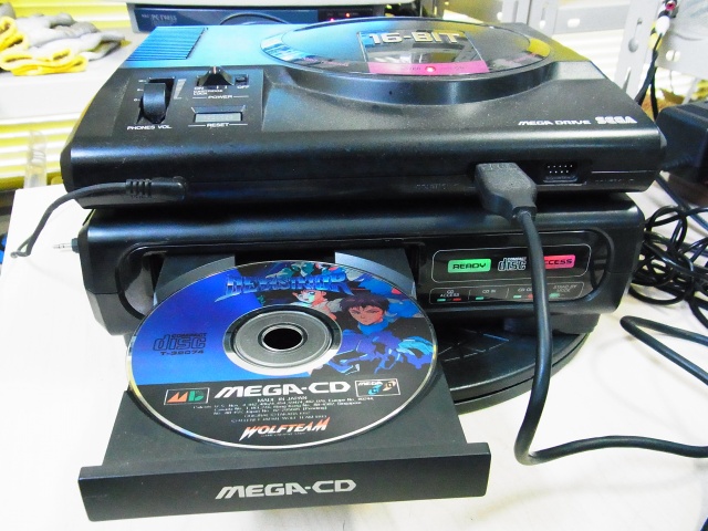 【ゲーム機】あの頃、メガCDやPCエンジンCD-ROM2は何故ズッコケたの？