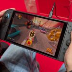 【悲報】Switch2の534g、子供が持つにはキツいか