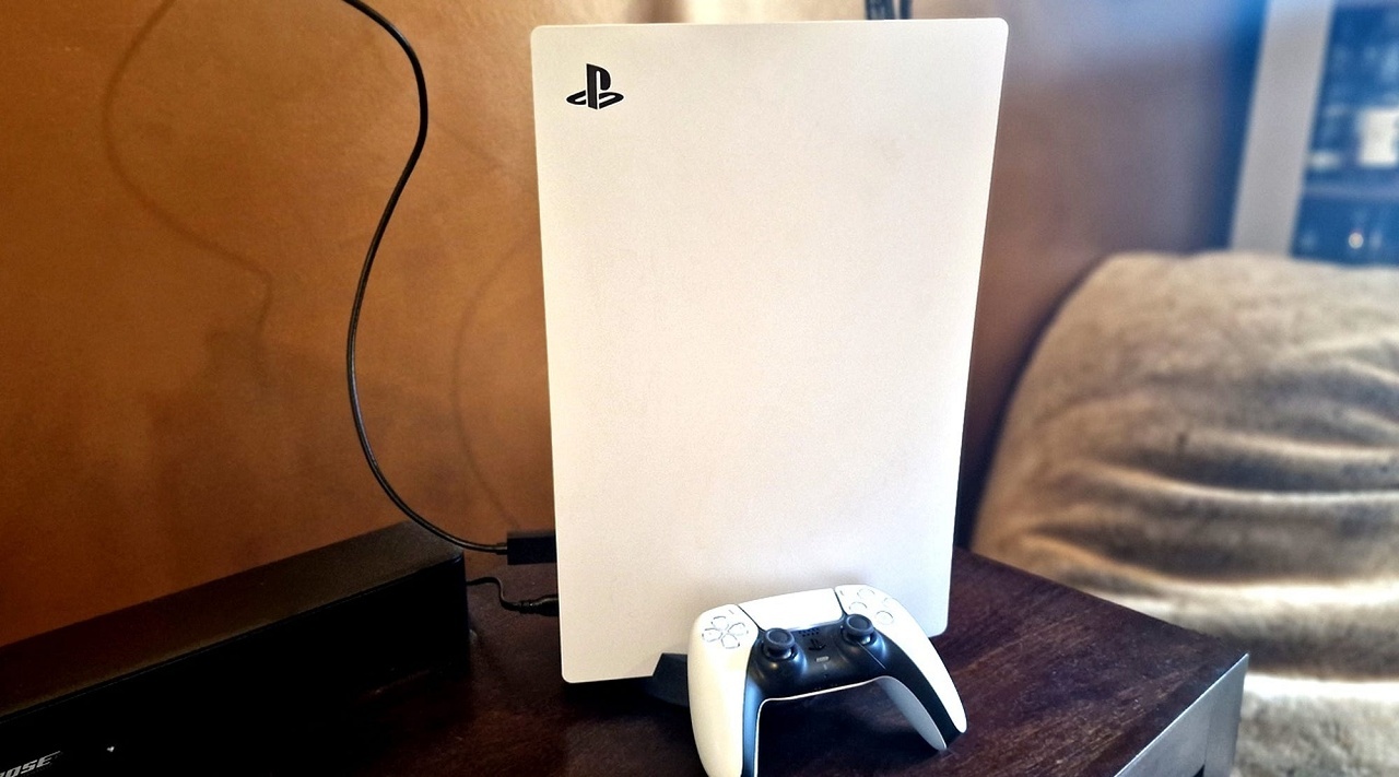 メディア「PS5は一家に1台！」
